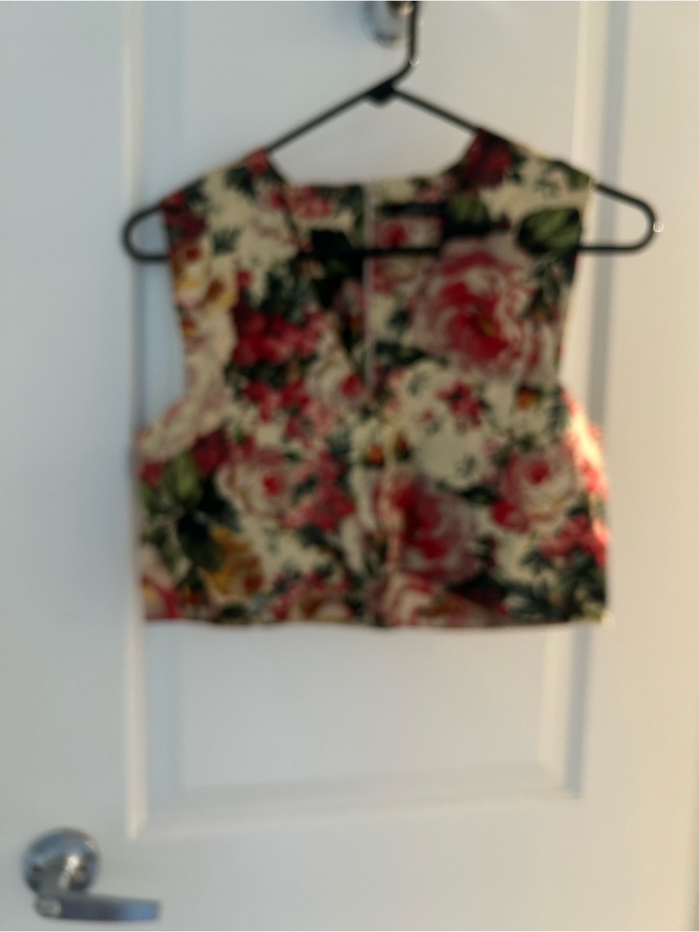 Zara Floral Cropped V-Neck Top in Cream, Pink & Green - Picture 2 of 6